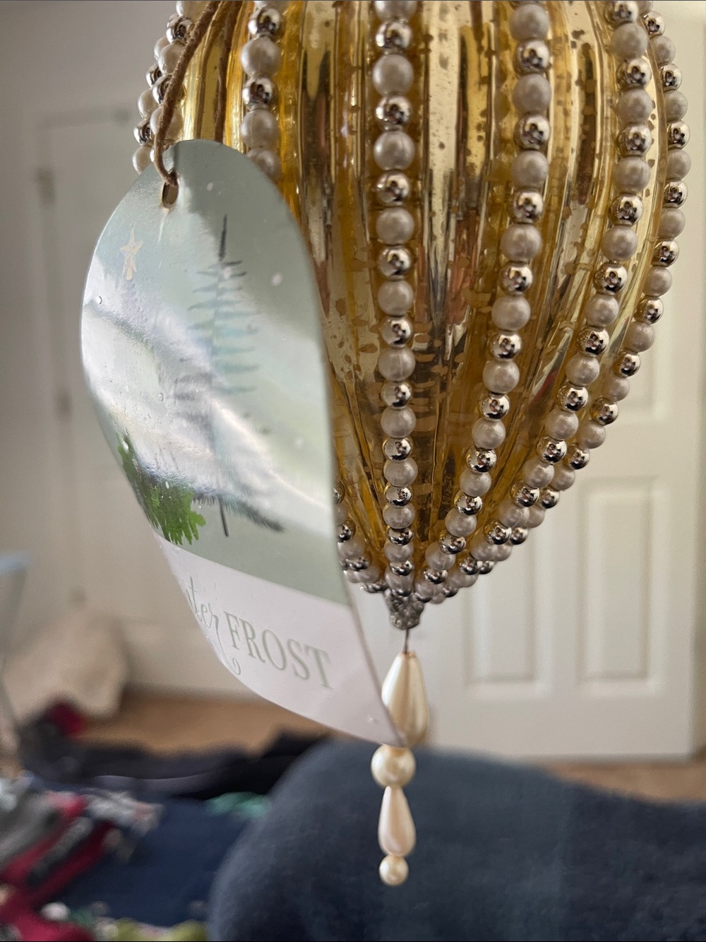 Beaded Ornament with Pearl - Picture 3 of 4